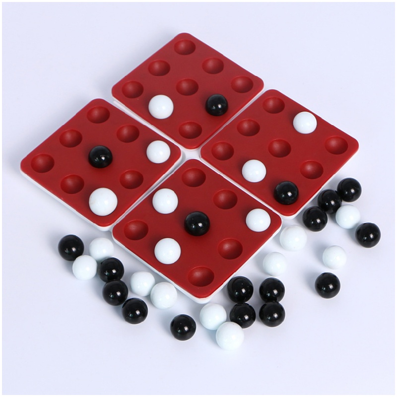 白黒回転式五子棋ボードゲーム（2人用）デスクトップ戦略ゲーム - Board Game For 5 Players のレビューと価格