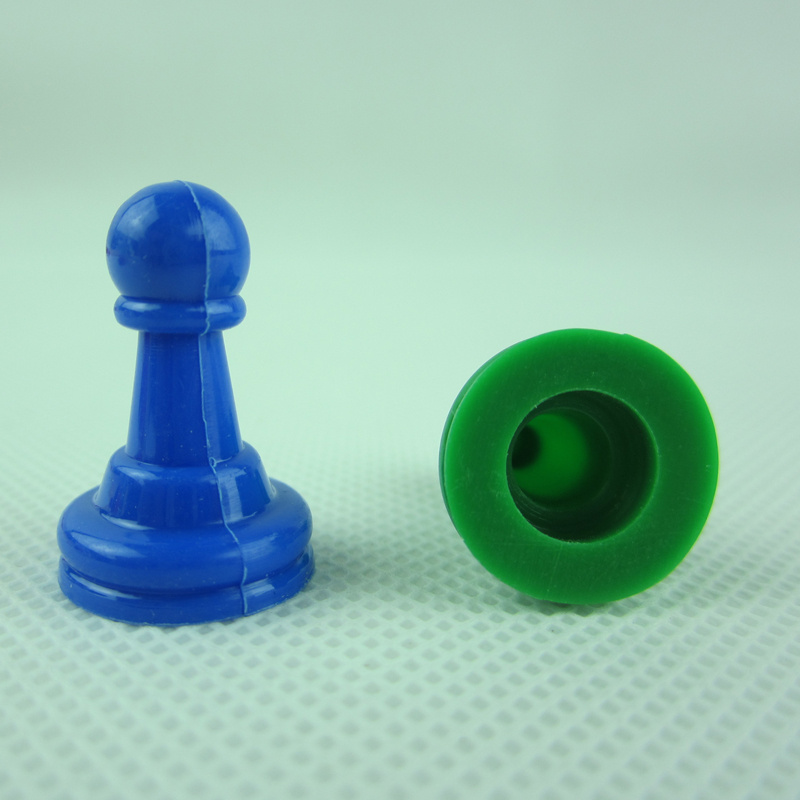 ゲームボードプレーヤー用プラスチックチェス,24x16mm, - Board Game Catan のレビューと価格